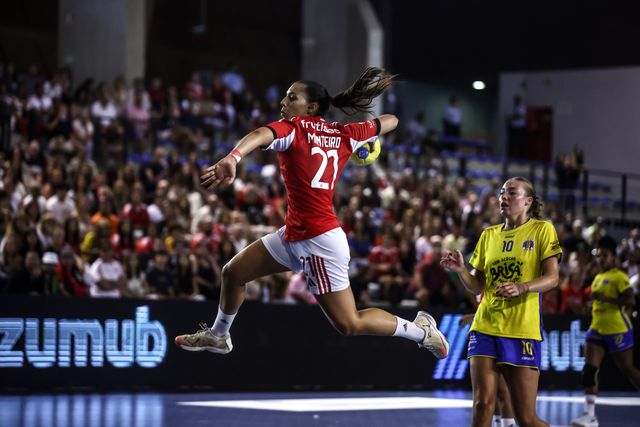 Benfica perde na Suécia mas deixa tudo em aberto para a Luz