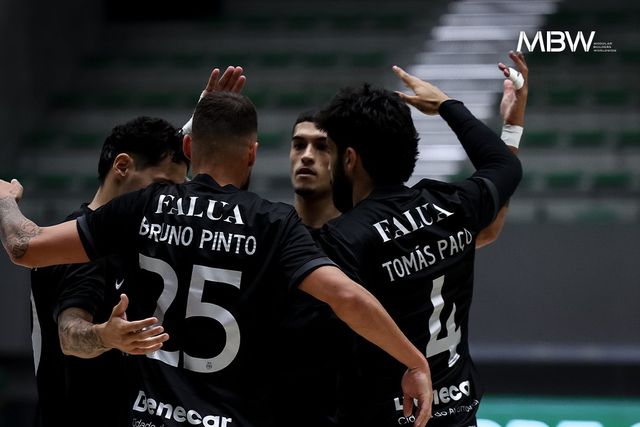 Bolas paradas afinadas ditaram a vitória leonina