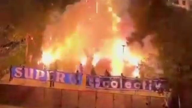 Claques celebram aniversário do FC Porto com espetáculo de fogo de artifício
