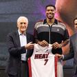 Antetokounmpo vai usar o número 7 em Miami
