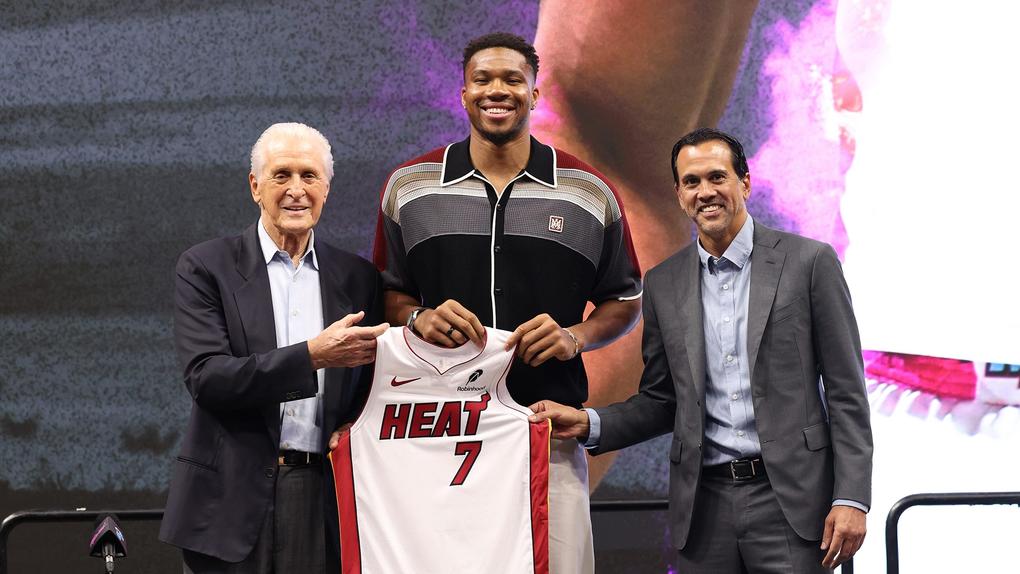Antetokounmpo vai usar o número 7 em Miami