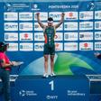 Vasco Vilaça festeja o título no pódio - Foto: World Triathlon