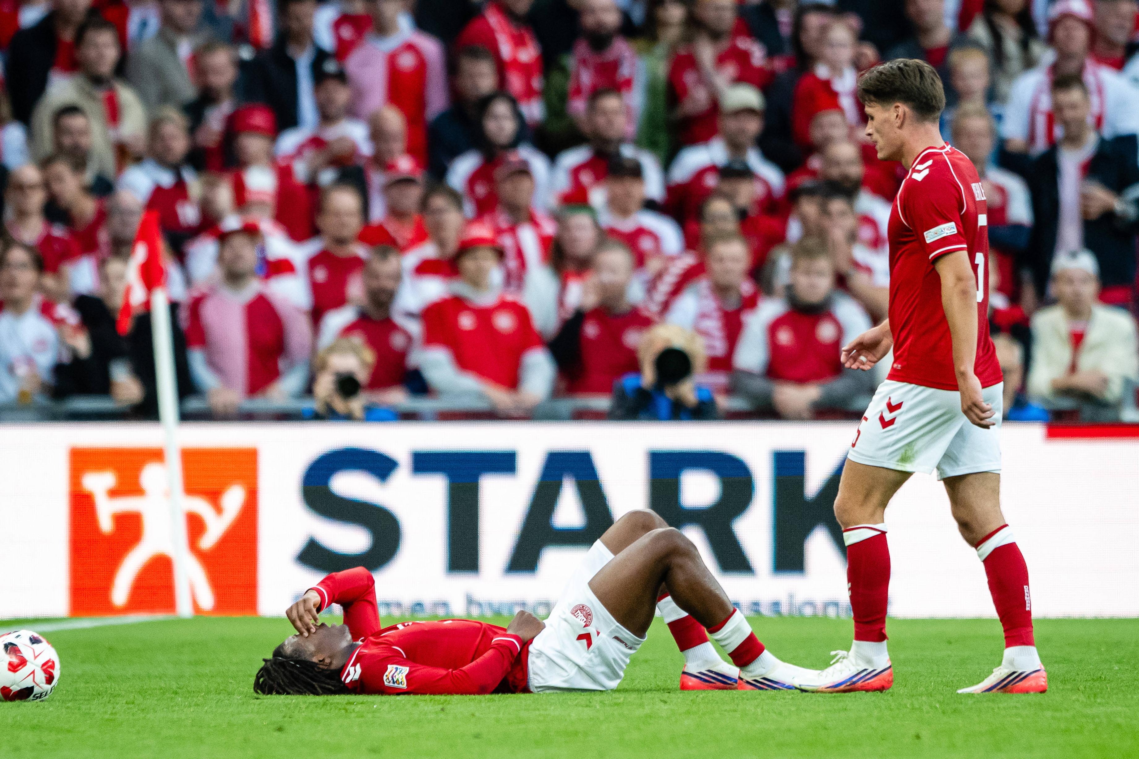 Patrick Dorgu lesionou-se no jogo frente ao País de Gales