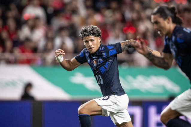 Maxi Araújo e Darwin Núñez em ação - Foto: Associação Uruguaia de Futebol