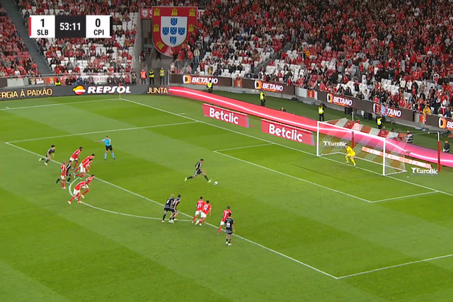 VÍDEO: Trubin defende penálti e evita o 1-1!