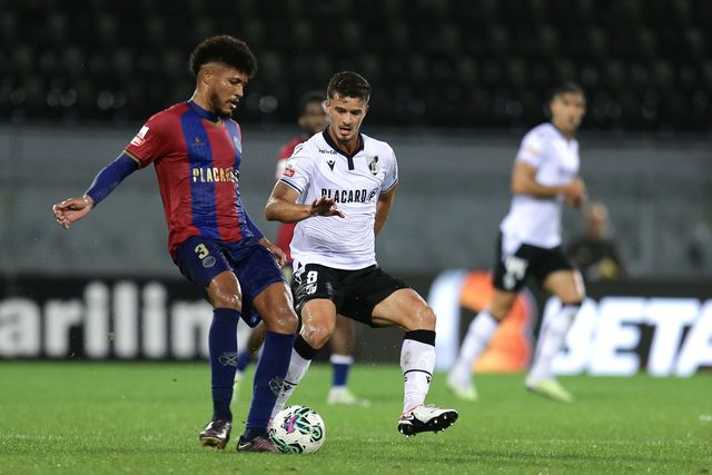 V. Guimarães-Chaves: siga aqui em direto