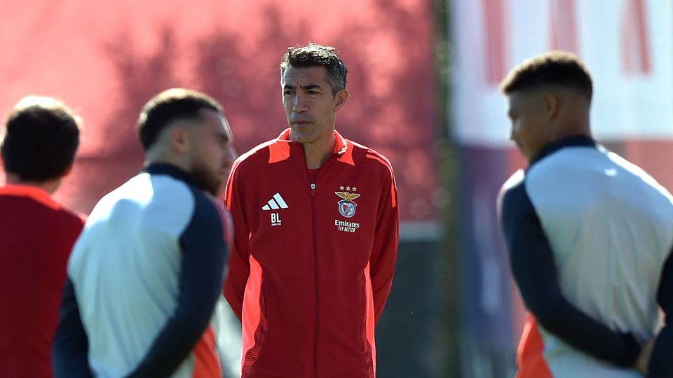 Benfica sem parar: treino matinal e pensamento no Santa Clara