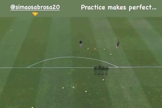 Sudakov com pontaria afinada treina ao lado de Simão Sabrosa