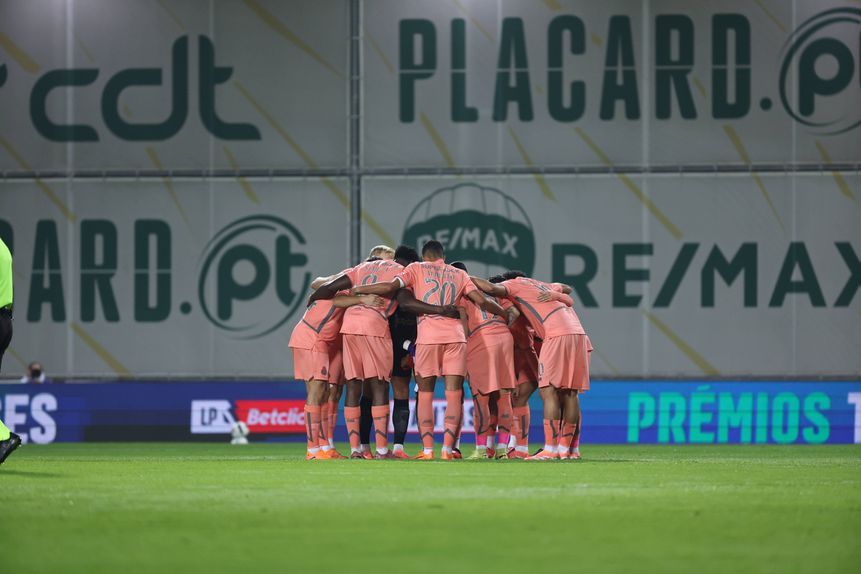 Jogadores do FC Porto vão gozar dois dias de folga e voltam quinta-feira ao trabalho