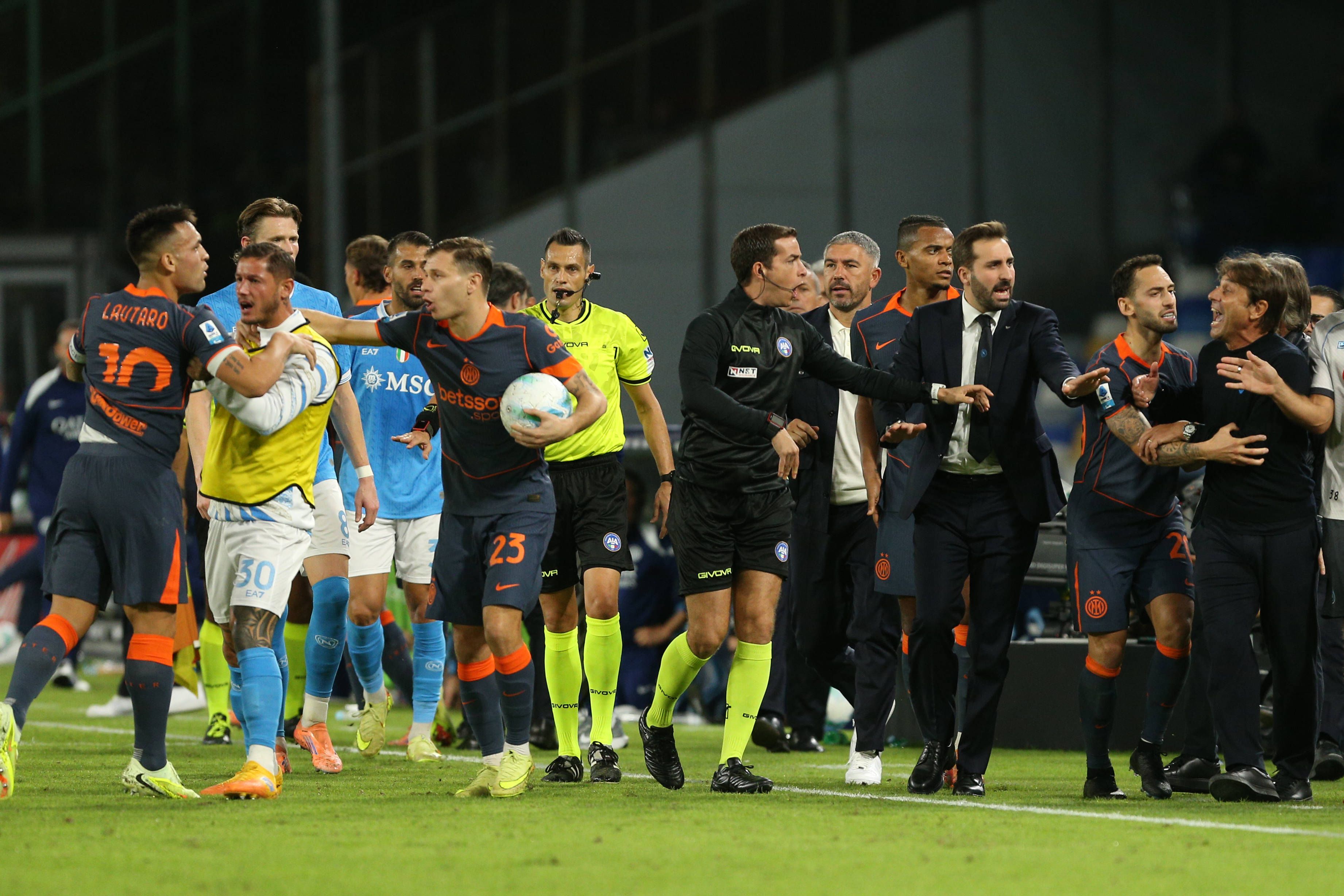 Antonio Conte e Lautaro Martínez. Este fim de semana entraram em confronto por equipas diferentes, no Nápoles -Inter...