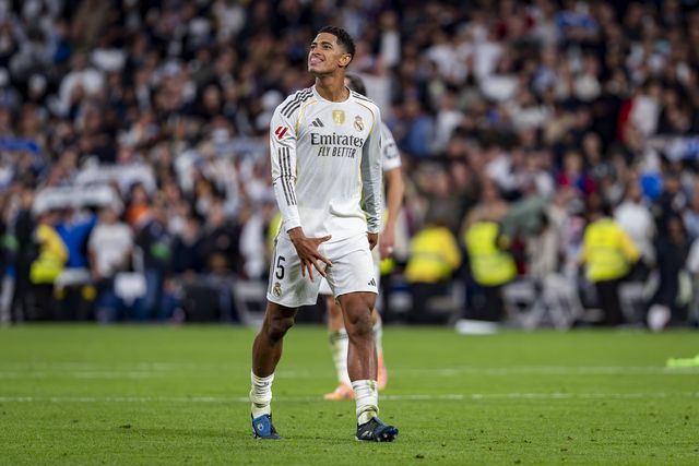 Mão nos genitais e língua de fora: o gesto polémico de Bellingham após a vitória do Real Madrid diante do Barcelona