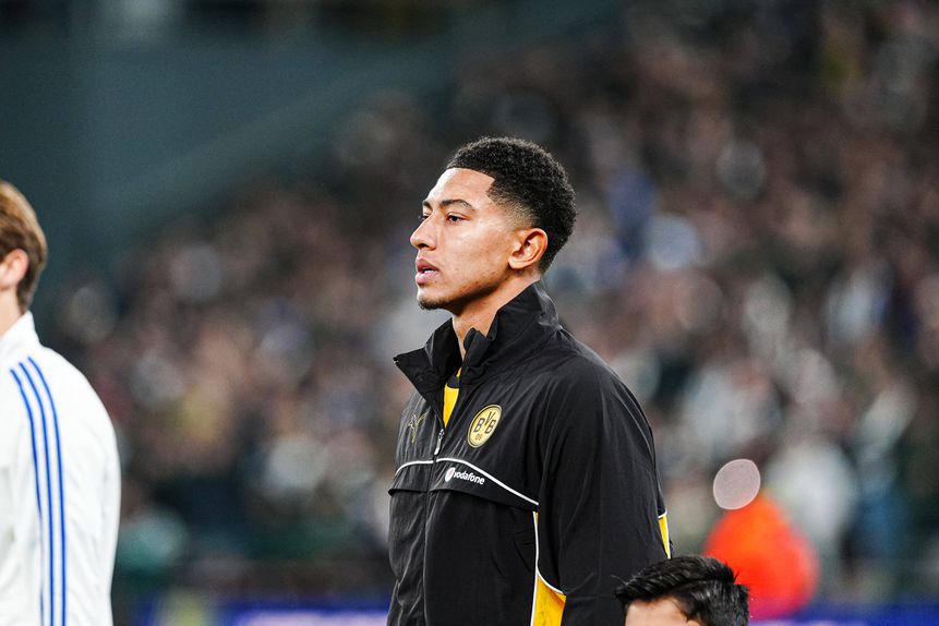 Jobe Bellingham tem sido apontado aos 'red devils'