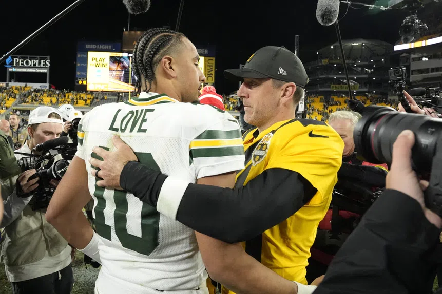 Love enterra Rodgers! Green Bay em Êxtase