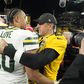 Rodgers e Love no final da partida - Foto: IMAGO