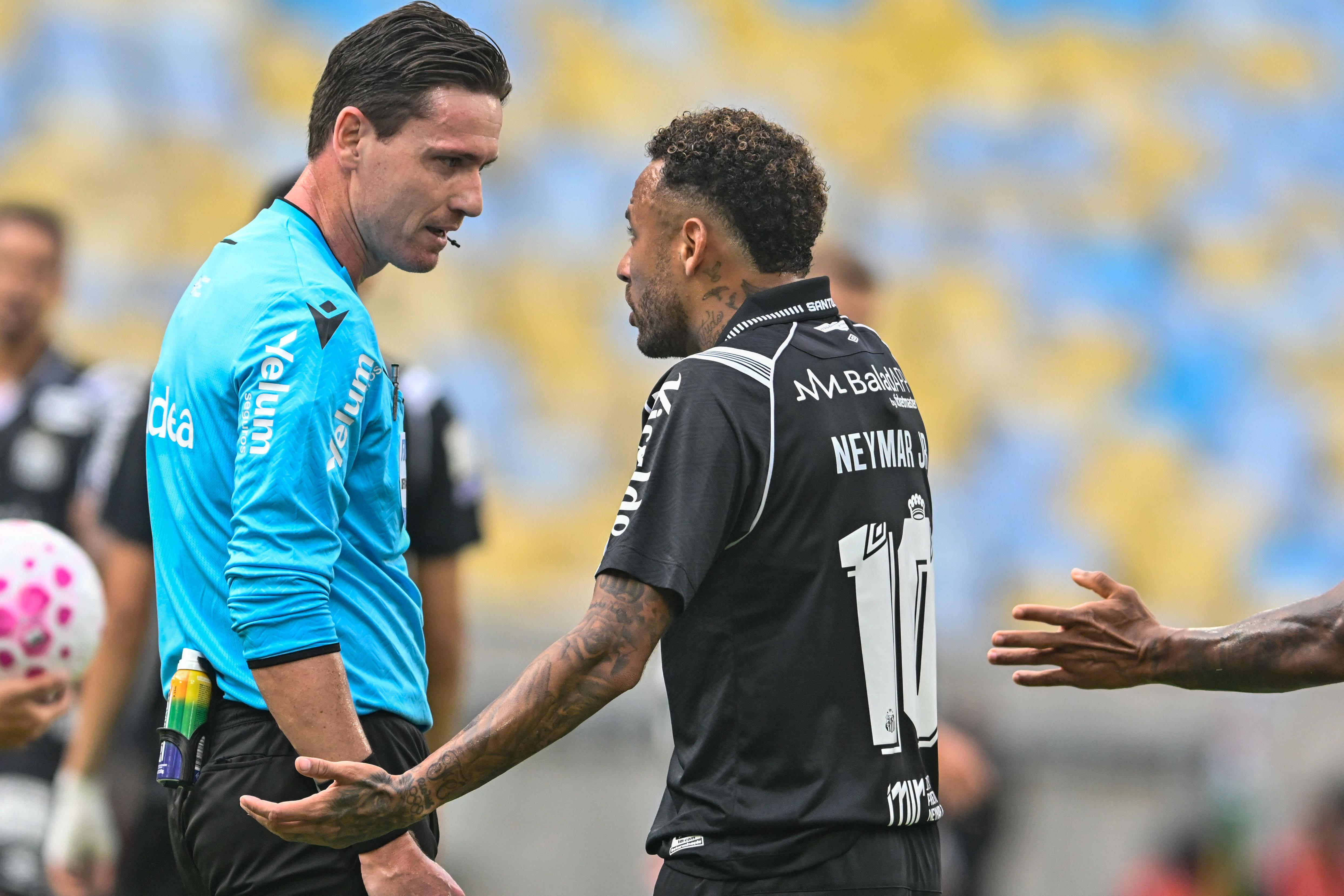 Neymar expulso no Santos-Bahia
