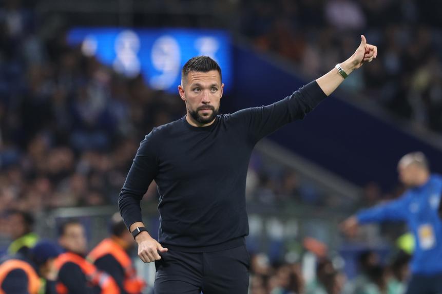 Farioli no FC Porto-Académico de Viseu (Foto: Catarina Morais/Kapta+)