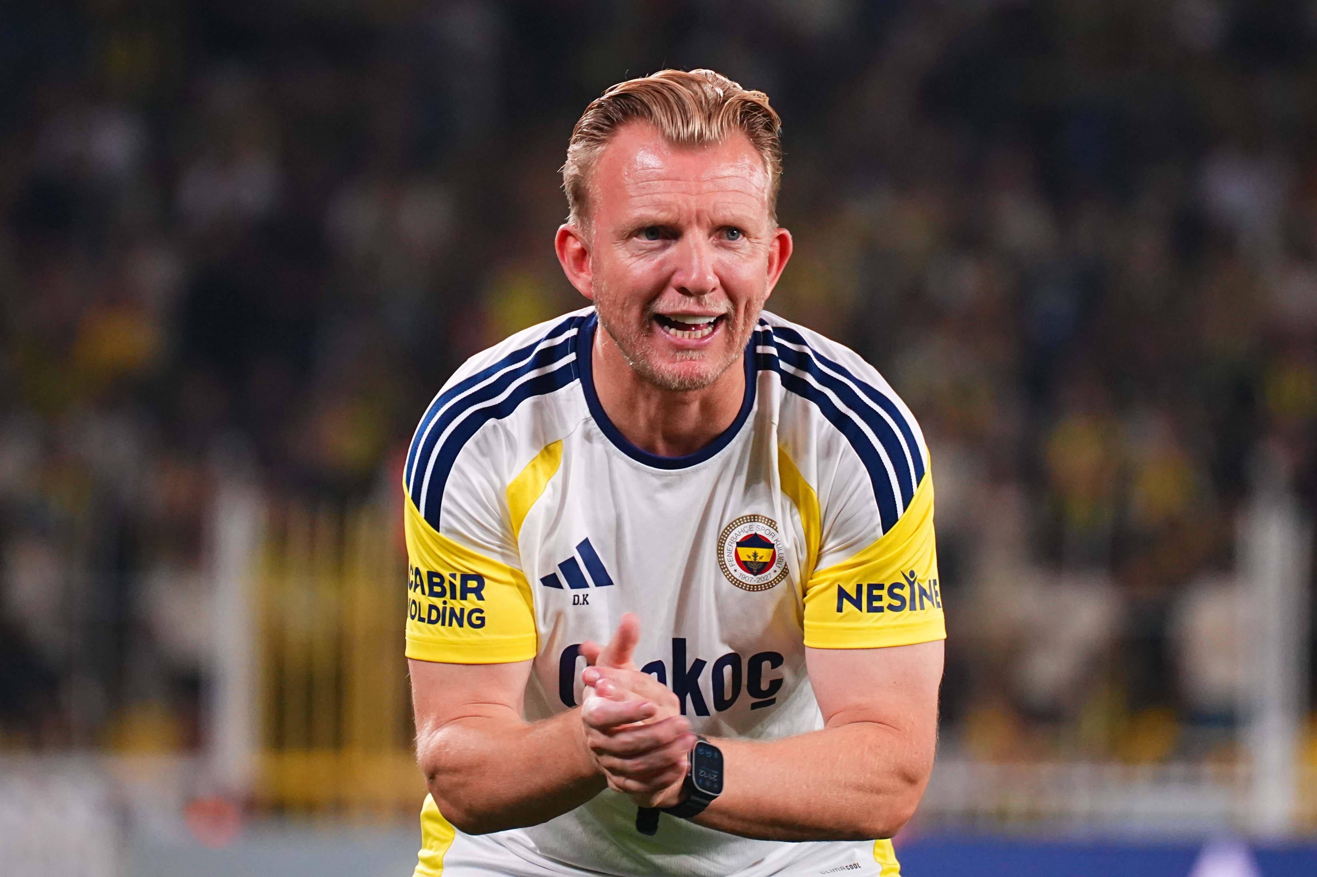 Dirk Kuyt, treinador interino do Fenerbahçe