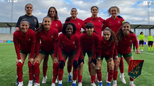 Seleção Nacional feminina sub-19: Empate com Inglaterra em jogo de preparação