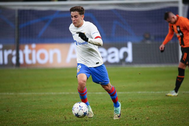 Gavi operado com sucesso ao joelho