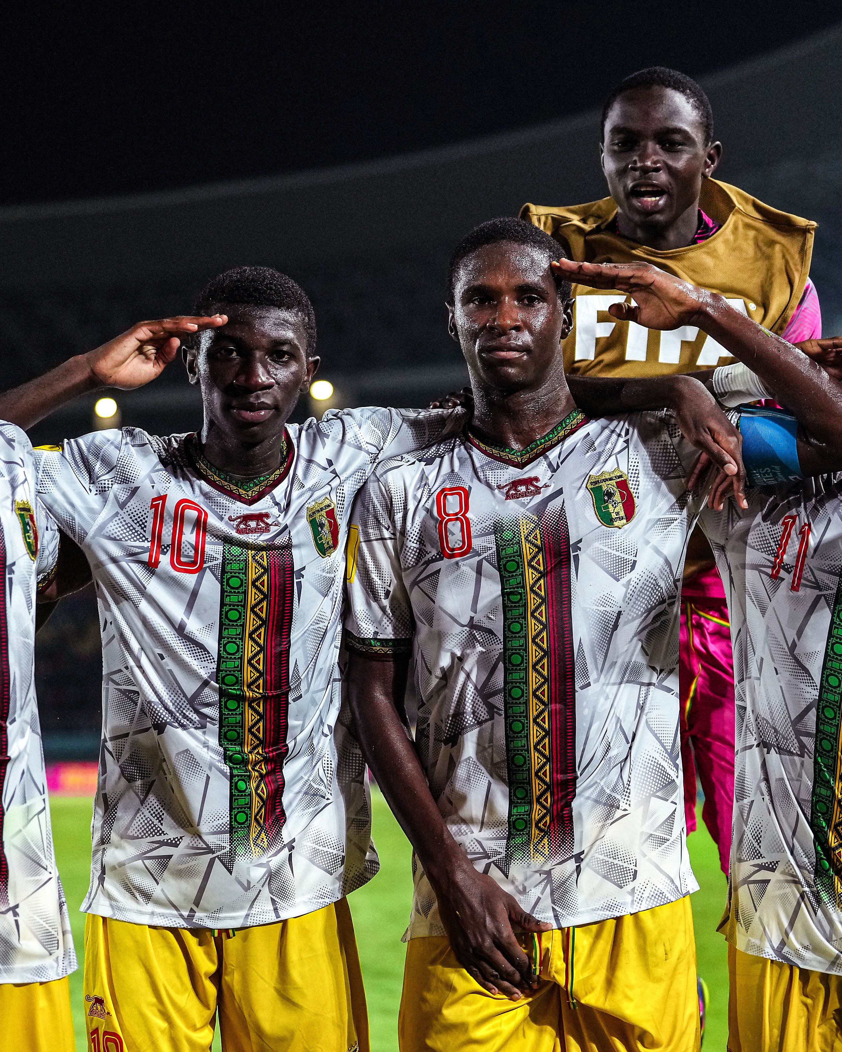 França vence Mali e enfrentará Alemanha na final da Copa do Mundo Sub-17