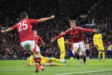 Amorim sofre mas ganha na estreia em Old Trafford