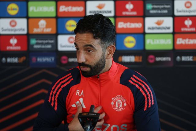 Despedir Ten Hag e contratar Ruben Amorim custou pequena fortuna