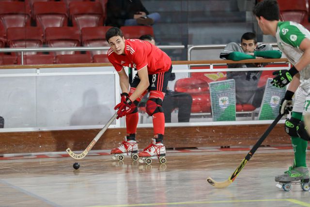 Benfica vence franceses do Quévert