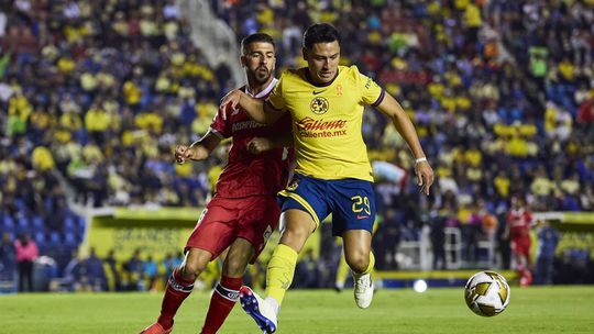 Paulinho em branco e Toluca complica passagem às meias-finais do ‘play-off’