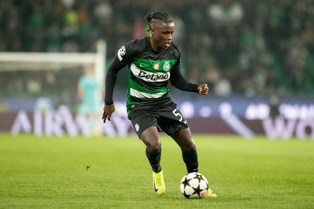 Sporting: Jorge Mendes fala com o United por Quenda, mas há concorrência inglesa