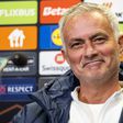 Mourinho só tem 15 jogadores de campo e brinca: «Será fácil fazer substituições»