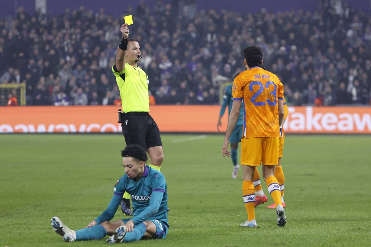 Anderlecht-FC Porto, 2-2 A análise de Duarte Gomes à arbitragem: penálti mal marcado para o FC Porto