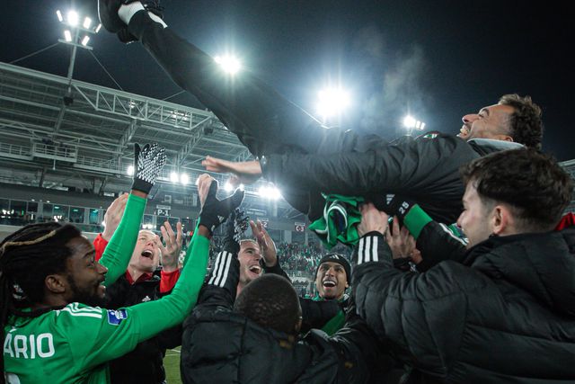 Gonçalo Feio foi altamente celebrado pelos próprios jogadores - Foto: Radomiak