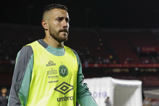 Alan Ruschel foi um dos seis sobreviventes da queda do avião onde seguia a comitiva da Chapecoense na Colômbia, em 2016