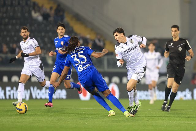 V. Guimarães bate Aves SAD a abrir a 12.ª jornada