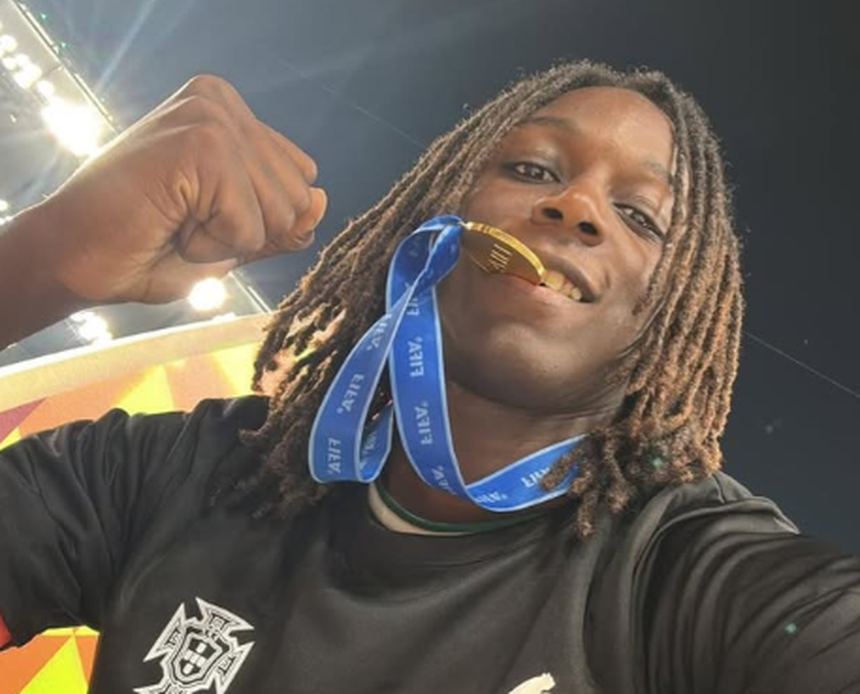 Stevan Manuel, um dos campeões do mundo de sub-17, é sobrinho de Renato Sanches - Foto: Instagram/Renato Sanches