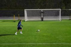 Guarda-redes robô leva Cristiano Ronaldo ao limite: «Vou dar-lhe porrada!»