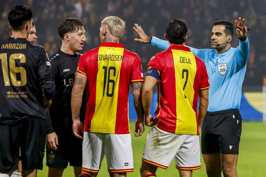 Victor Edvardsen gozou com o nariz de Angelo Stiller na derrota do Go Ahead Eagles diante do Estugarda