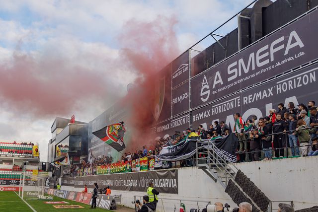 Estrela da Amadora - Arouca: perante as adversidades, eles costumam sair...a sorrir