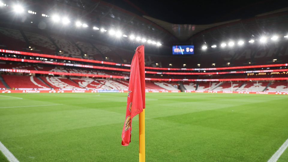 Caso do alegado aliciamento de jogadores: Benfica responde ao Sporting