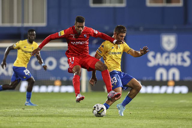 Empate do Portimonense salva dois: as contas para o play-off de descida