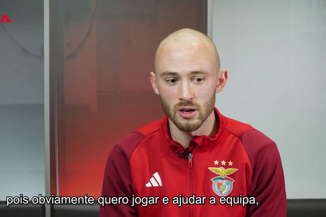 «Talvez um só papel fosse melhor, mas não vejo as coisas assim»