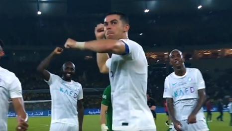 O gesto de Ronaldo e o prémio dado por Luís Castro após goleada (vídeo)