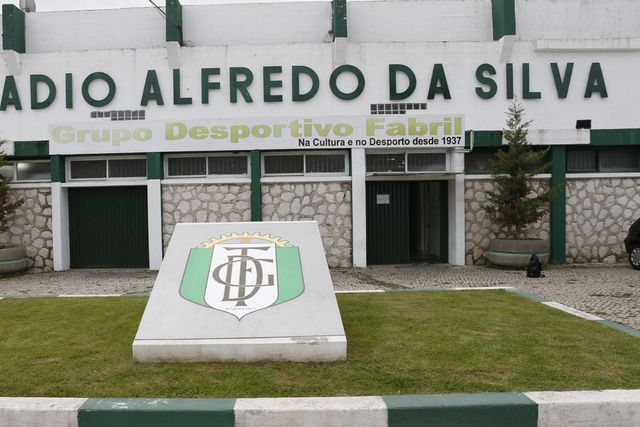 Fabril do Barreiro alvo de assalto