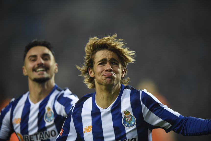 Rodrigo Mora festeja golo marcado no FC Porto-Boavista da jornada 16 da Liga 2024/2025 (GRAFISLAB)