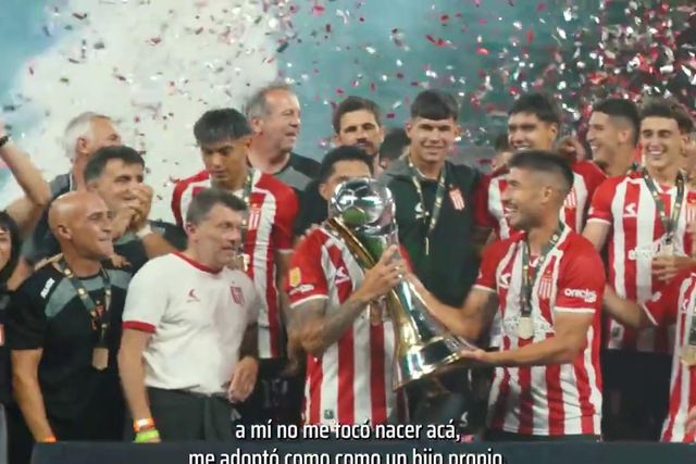 A despedida emotiva de Enzo Pérez do Estudiantes