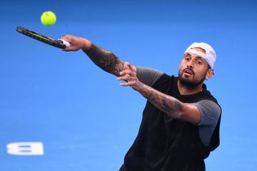 Kyrgios ataca Sinner e Swiatek: «São casos repugnantes»