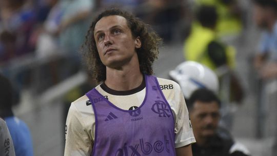 David Luiz revela que recebeu notícia da saída do Flamengo... pelas redes sociais