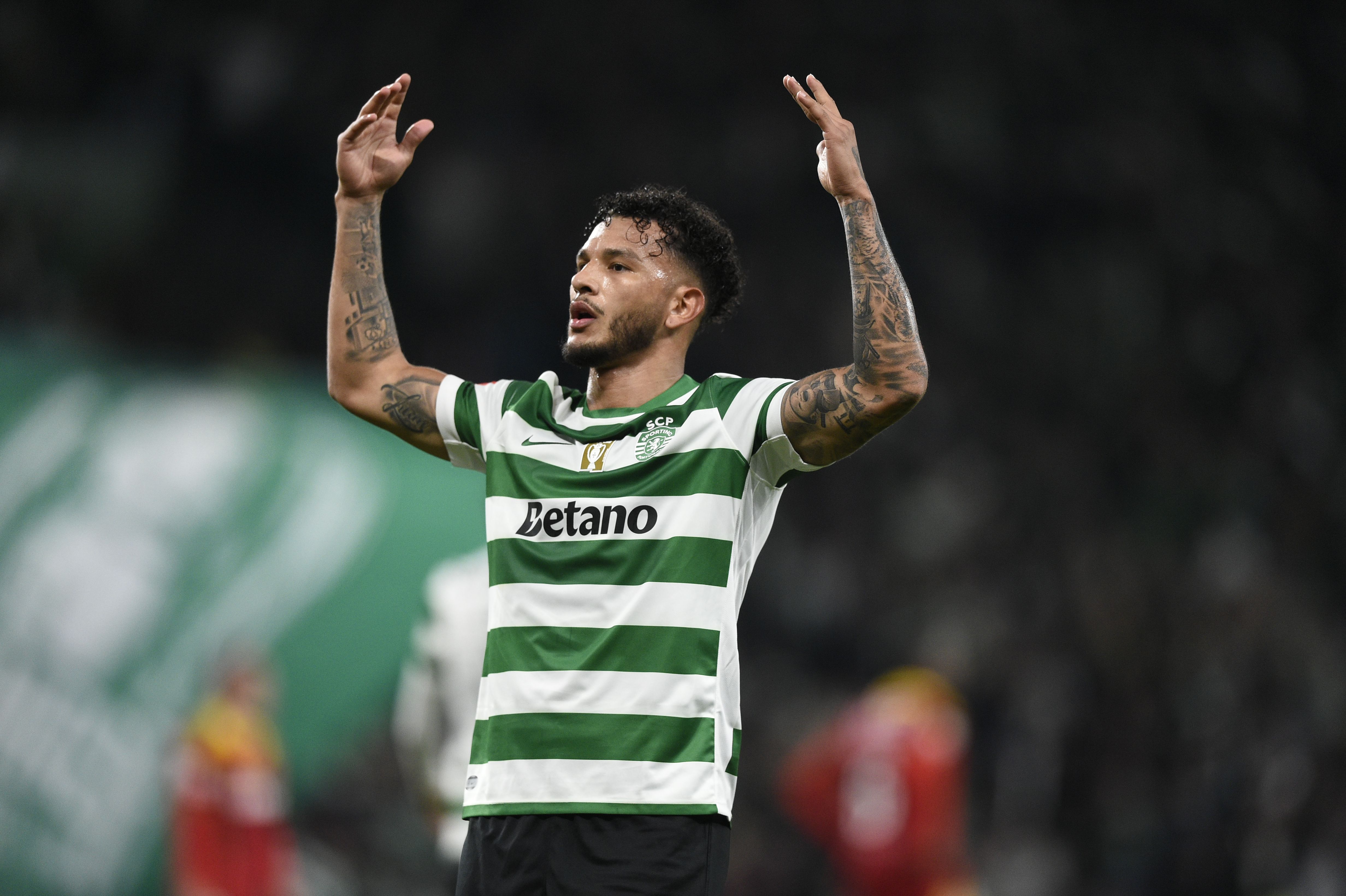 Luis Suárez adiantou o Sporting em Alvalade frente ao Rio Ave - Foto: Sérgio Miguel Santos