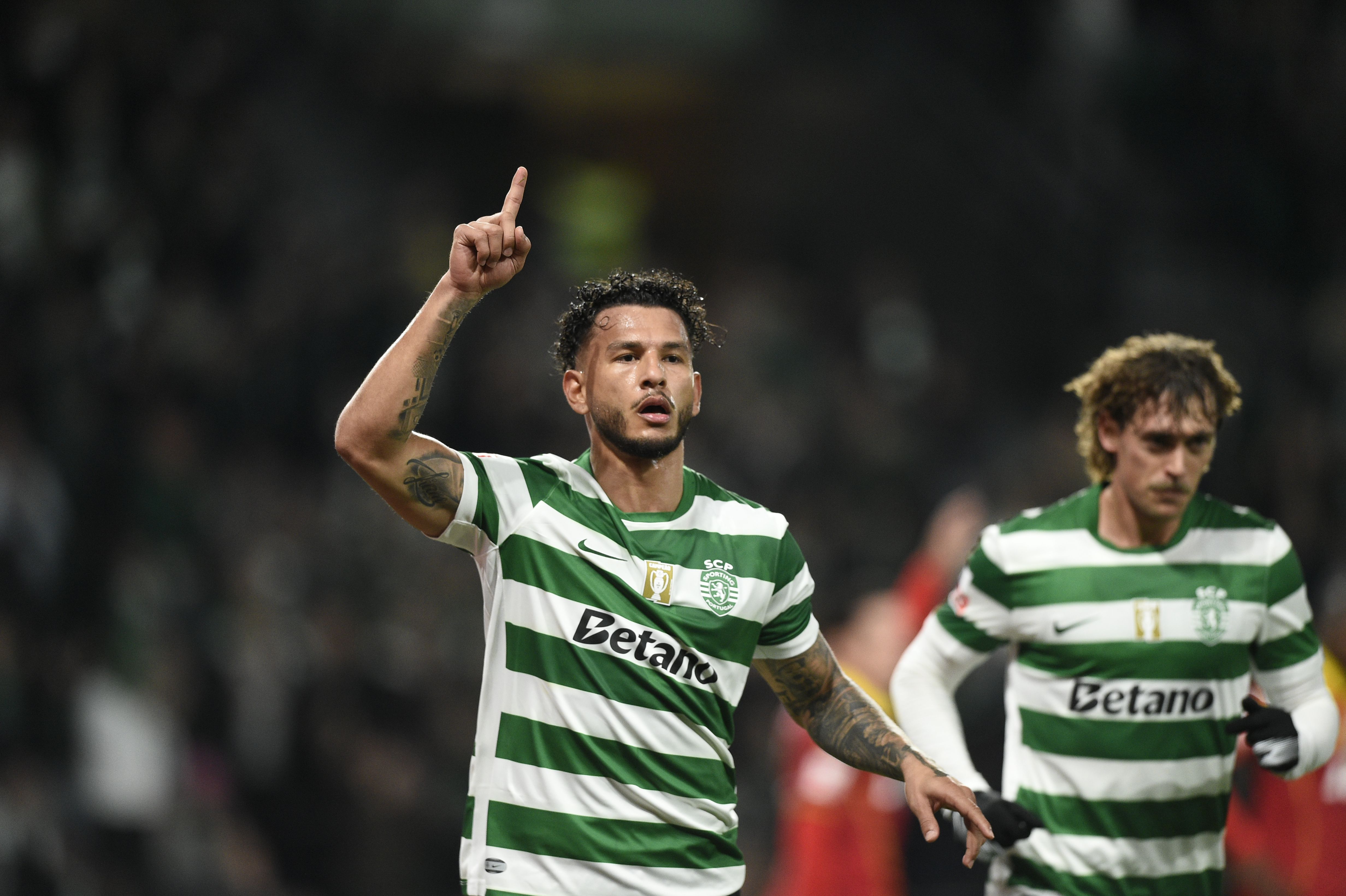 Luis Suárez adiantou o Sporting em Alvalade frente ao Rio Ave - Foto: Sérgio Miguel Santos