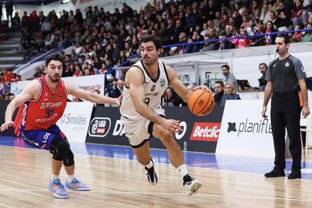 Sporting assalta Dr. Salvador Machado